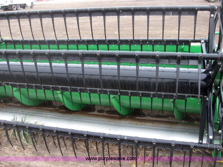 image for item 7045 1995 John Deere 930 flex platform header