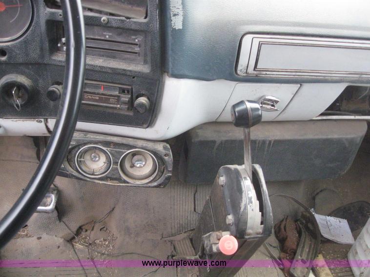 image for item 7050 1974 Chevrolet C65 grain truck