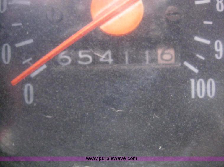 image for item 7050 1974 Chevrolet C65 grain truck