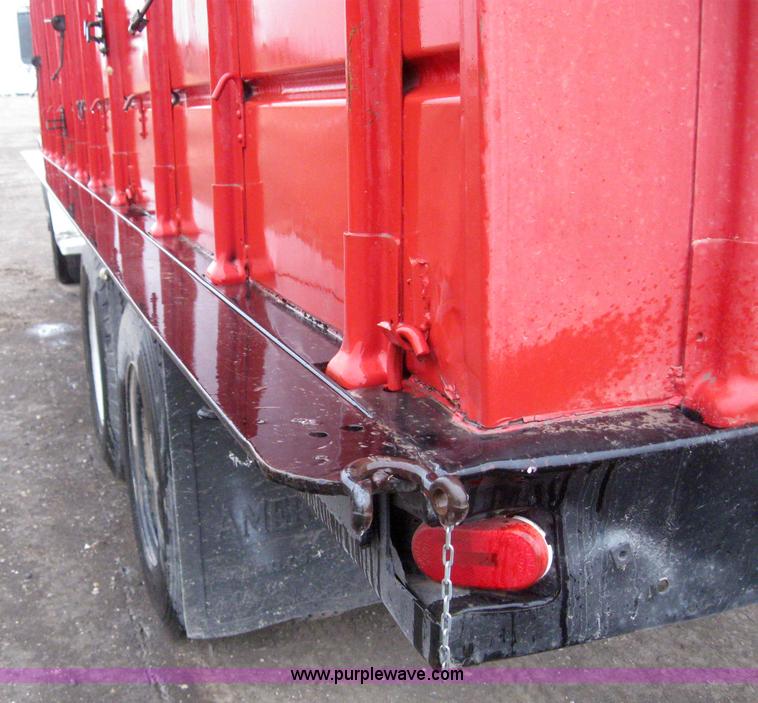 image for item 7050 1974 Chevrolet C65 grain truck