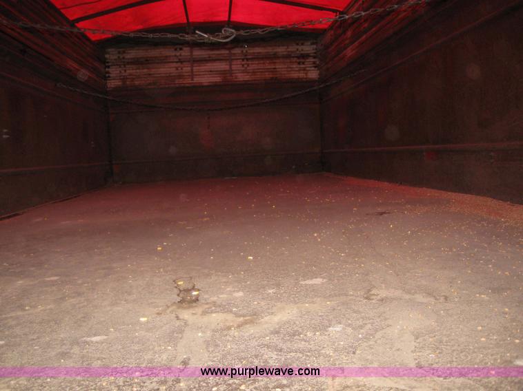 image for item 7050 1974 Chevrolet C65 grain truck