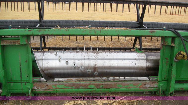 image for item 7054 1998 John Deere 930 flex platform header
