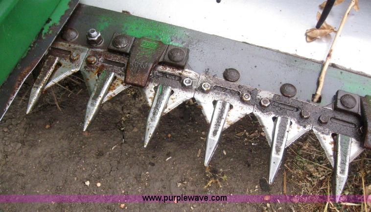 image for item 7054 1998 John Deere 930 flex platform header