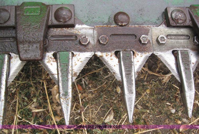 image for item 7054 1998 John Deere 930 flex platform header