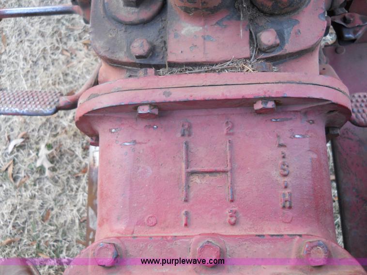 image for item 7773 1961 Massey-Ferguson MF35 tractor