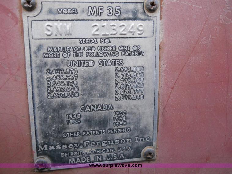 image for item 7773 1961 Massey-Ferguson MF35 tractor