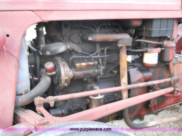 image for item 7773 1961 Massey-Ferguson MF35 tractor