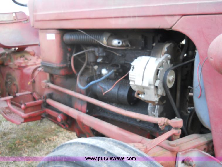 image for item 7773 1961 Massey-Ferguson MF35 tractor