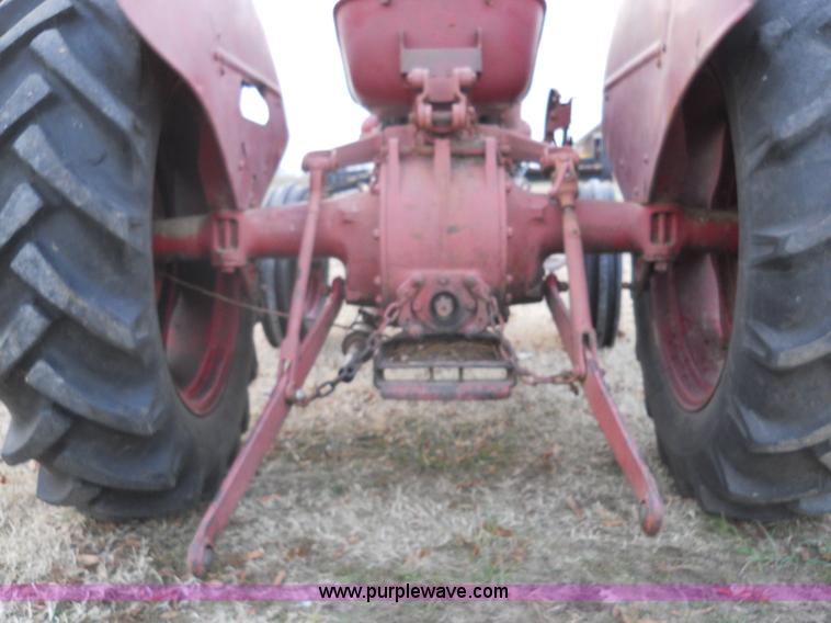 image for item 7773 1961 Massey-Ferguson MF35 tractor