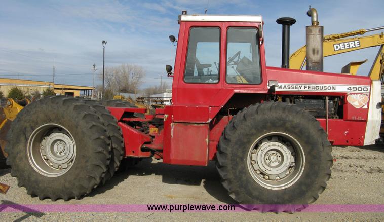 image for item 8083 1981 Massey-Ferguson 4900 articulated tractor