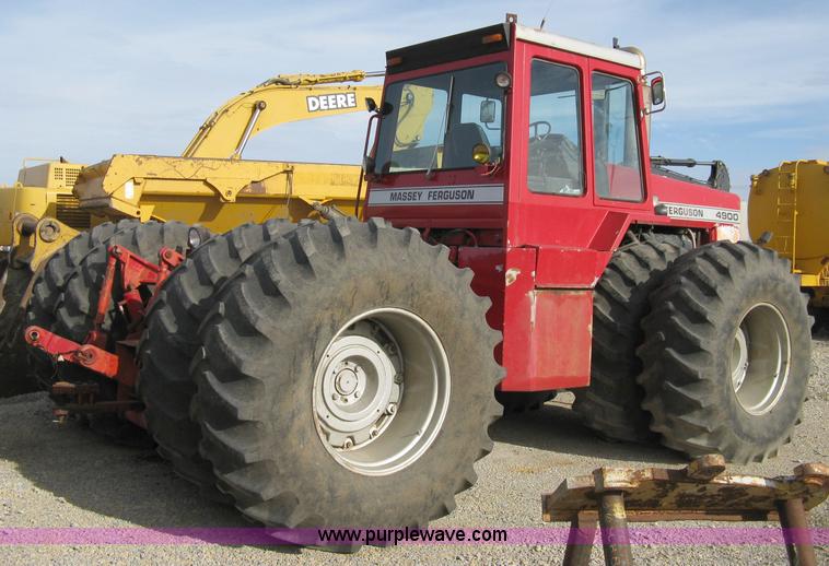 image for item 8083 1981 Massey-Ferguson 4900 articulated tractor