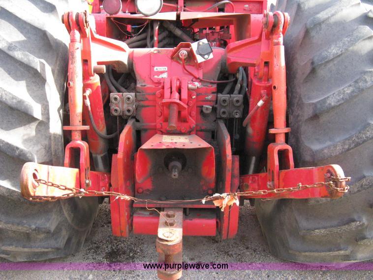 image for item 8083 1981 Massey-Ferguson 4900 articulated tractor