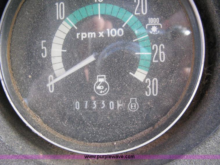 image for item 8083 1981 Massey-Ferguson 4900 articulated tractor