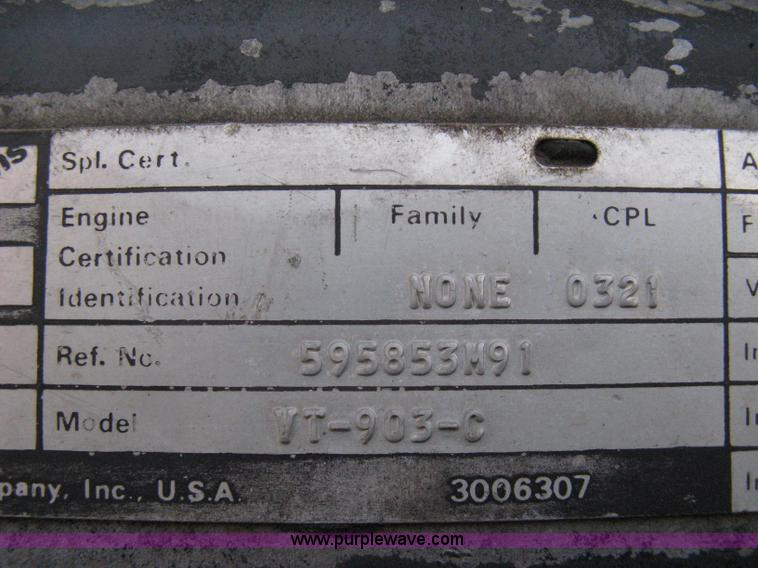 image for item 8083 1981 Massey-Ferguson 4900 articulated tractor