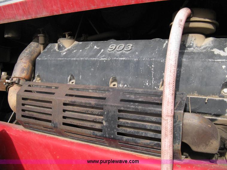 image for item 8083 1981 Massey-Ferguson 4900 articulated tractor