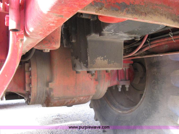 image for item 8083 1981 Massey-Ferguson 4900 articulated tractor