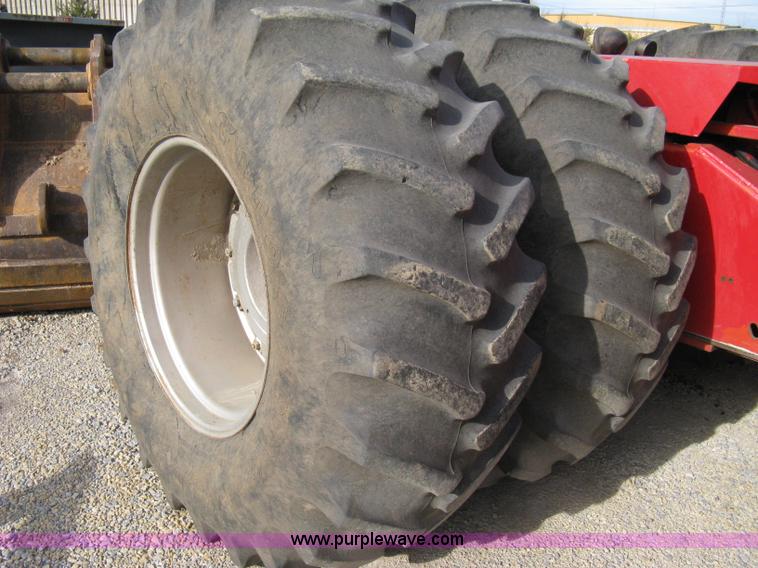 image for item 8083 1981 Massey-Ferguson 4900 articulated tractor