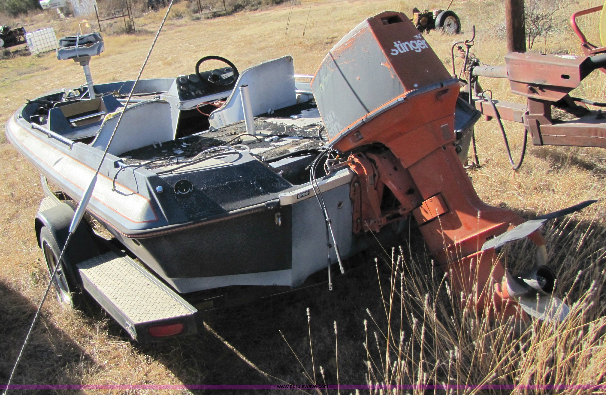 18' fishing boat with trailer in Stephenville, TX Item 3659 sold