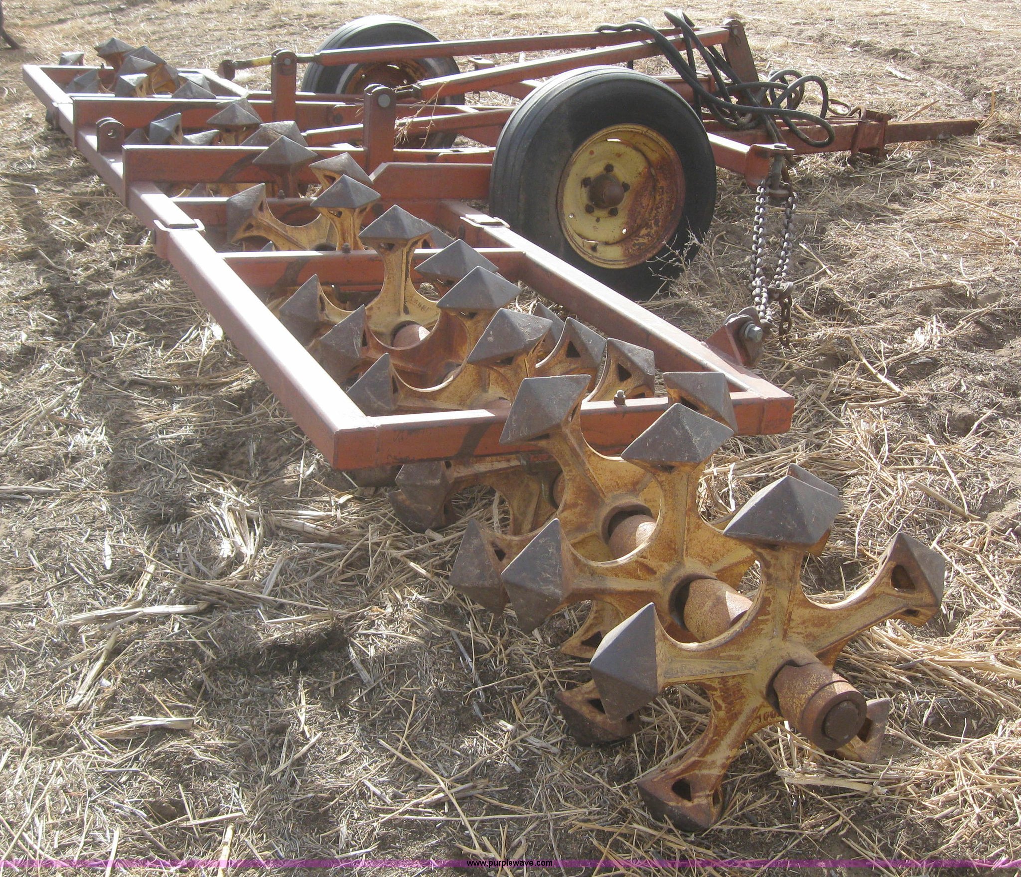 20' divot implement in Rolla , KS Item 6268 sold Purple Wave