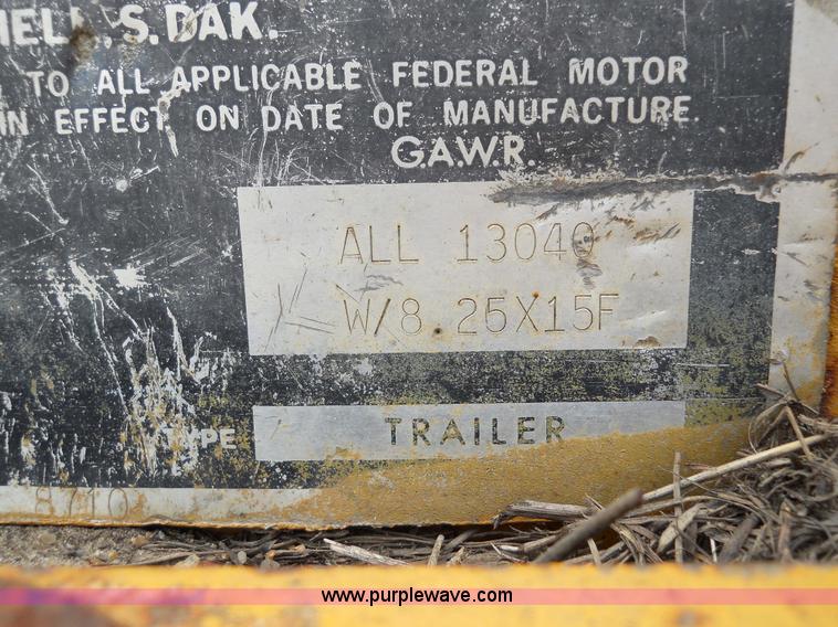 image for item 1000 1979 Trail-Eze 29' dual axle flat bed trailer