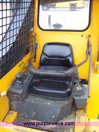 image for item 1100 1998 JCB 165 Robot skid steer
