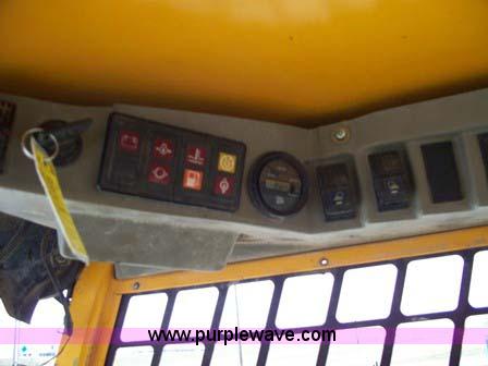 image for item 1100 1998 JCB 165 Robot skid steer