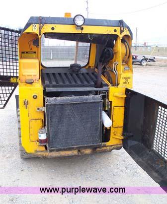 image for item 1100 1998 JCB 165 Robot skid steer