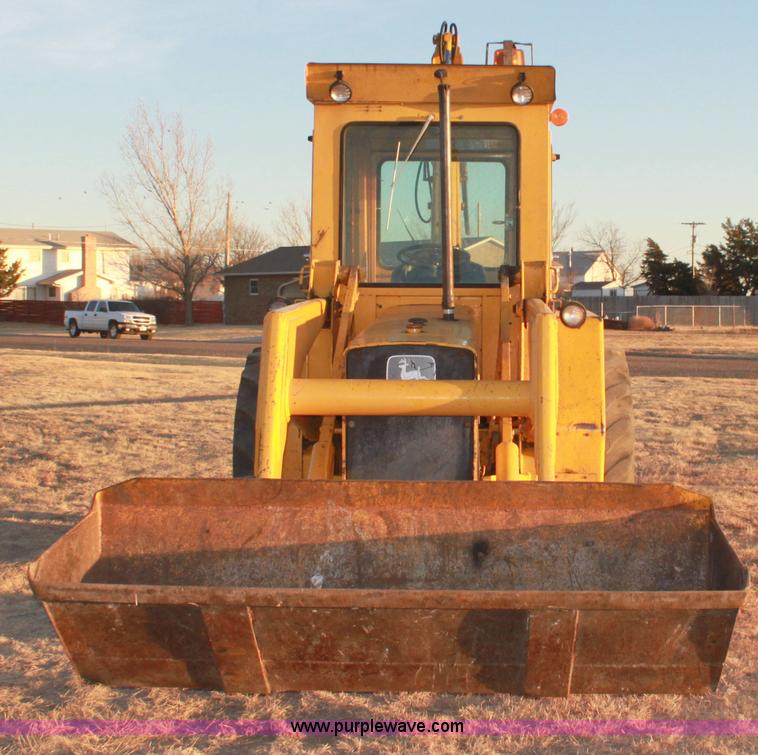 image for item 1658 1984 John Deere 410-D backhoe