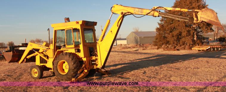 image for item 1658 1984 John Deere 410-D backhoe