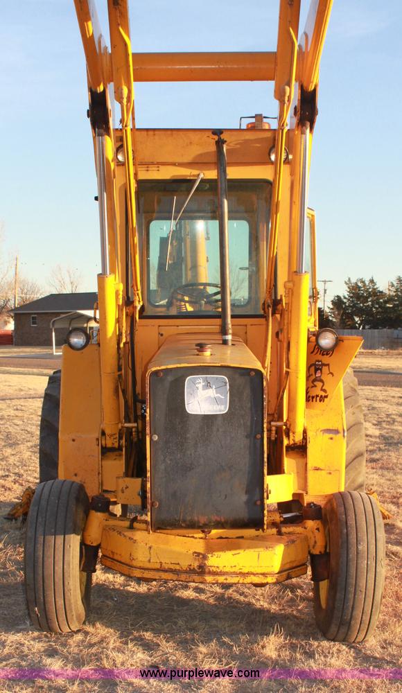 image for item 1658 1984 John Deere 410-D backhoe