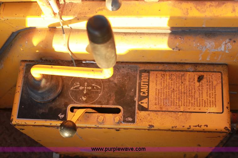 image for item 1658 1984 John Deere 410-D backhoe