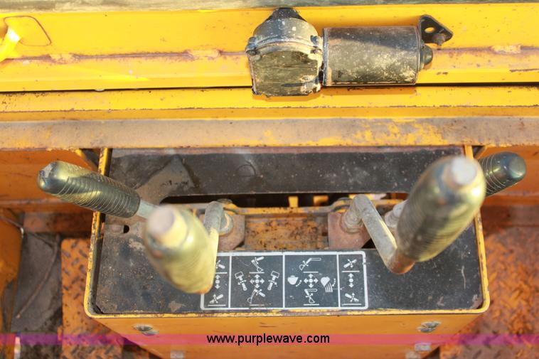 image for item 1658 1984 John Deere 410-D backhoe