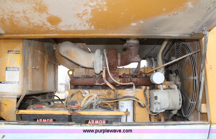 image for item 1714 Dresser 850 articulating motor grader