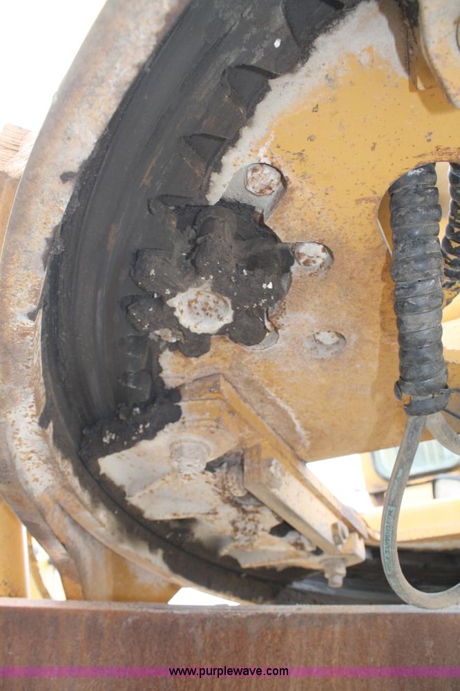 image for item 1714 Dresser 850 articulating motor grader