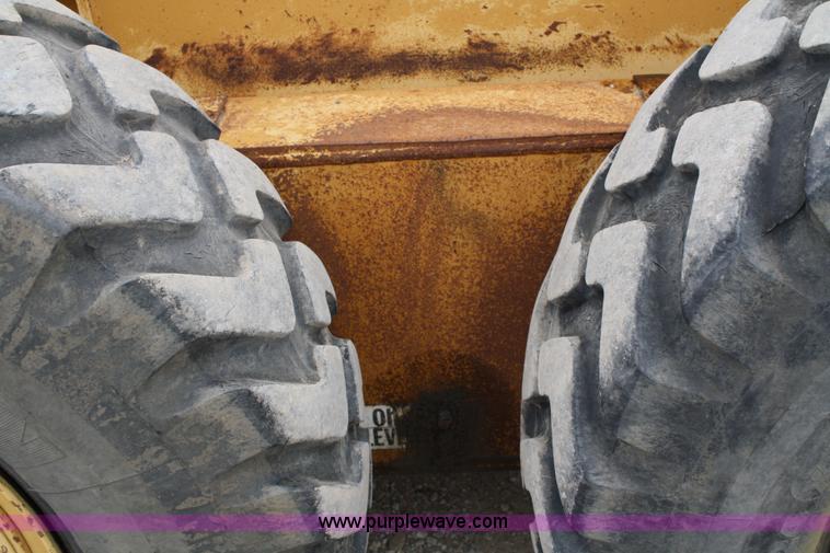 image for item 1714 Dresser 850 articulating motor grader