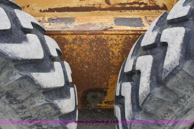 image for item 1714 Dresser 850 articulating motor grader