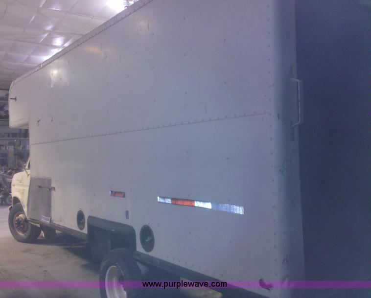image for item 1731 1985 Ford E350 Econoline box van