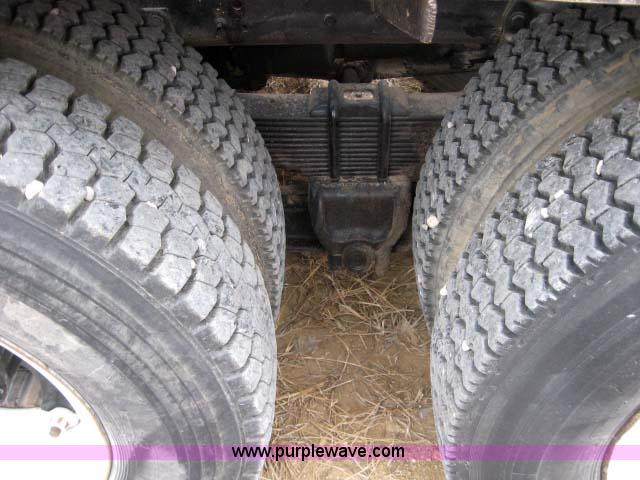 image for item 2028 1972 GMC semi truck