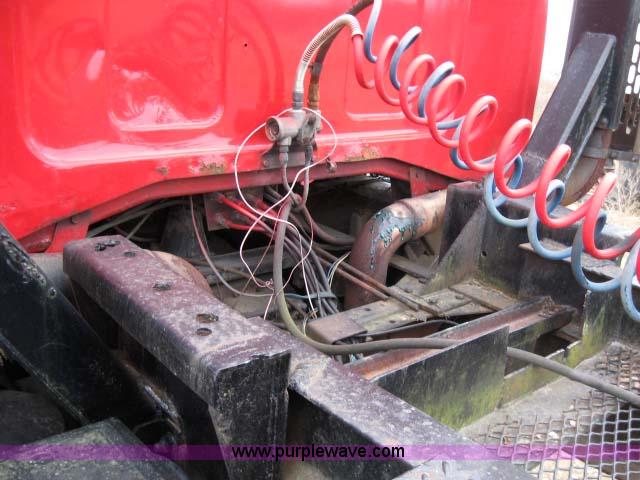 image for item 2028 1972 GMC semi truck