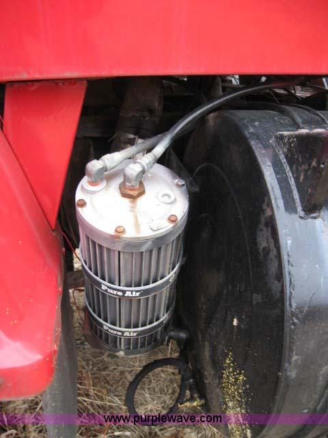 image for item 2028 1972 GMC semi truck