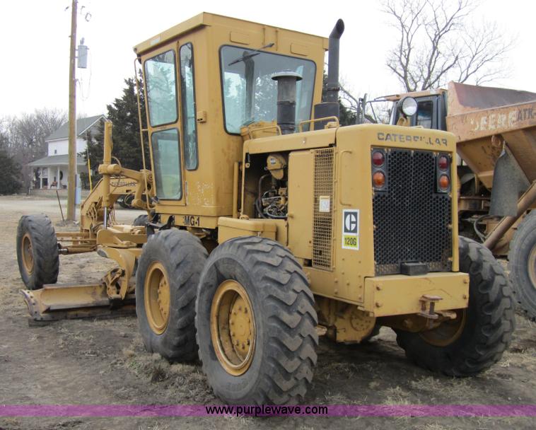image for item 3175 1985 Caterpillar 120G motor grader