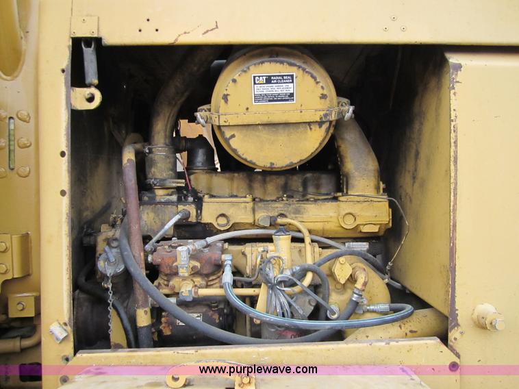 image for item 3175 1985 Caterpillar 120G motor grader