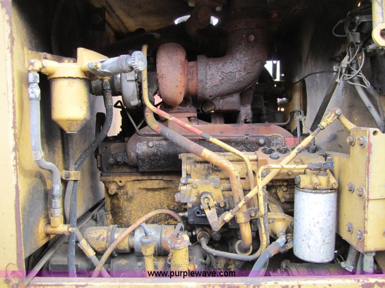image for item 3175 1985 Caterpillar 120G motor grader