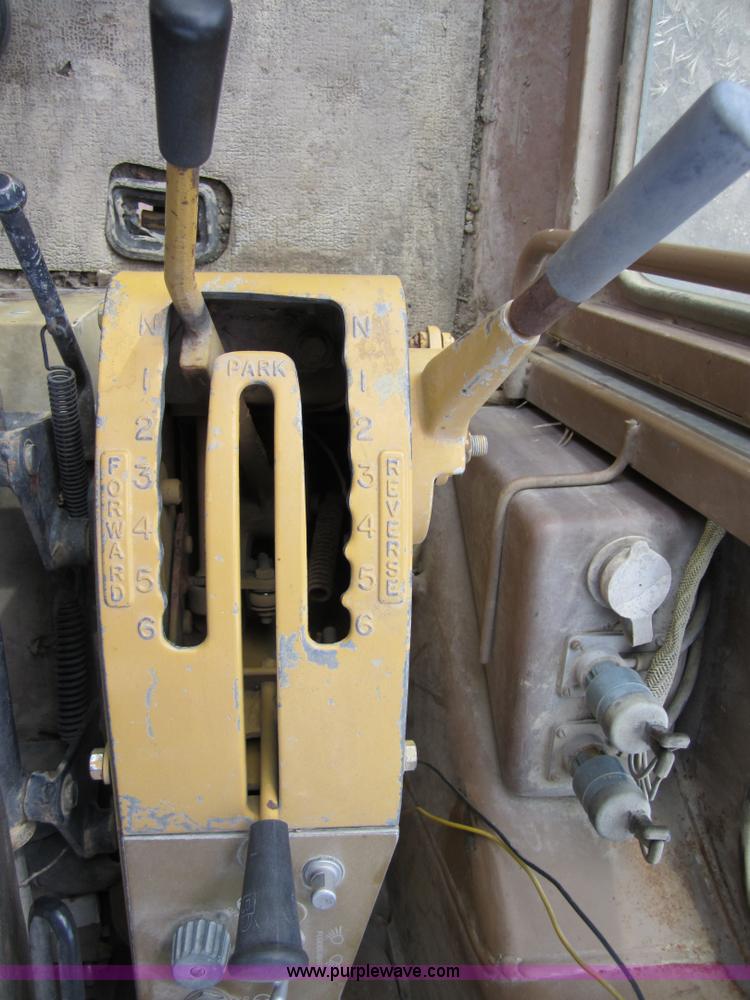 image for item 3175 1985 Caterpillar 120G motor grader