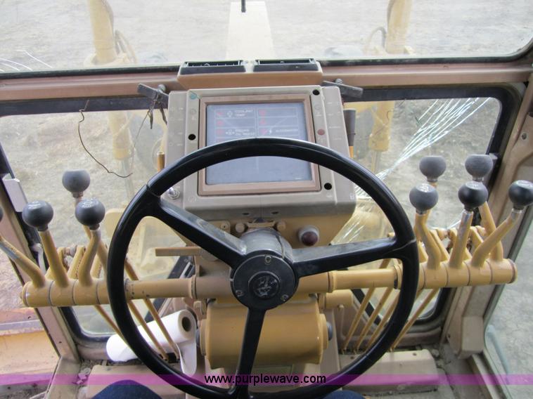 image for item 3175 1985 Caterpillar 120G motor grader