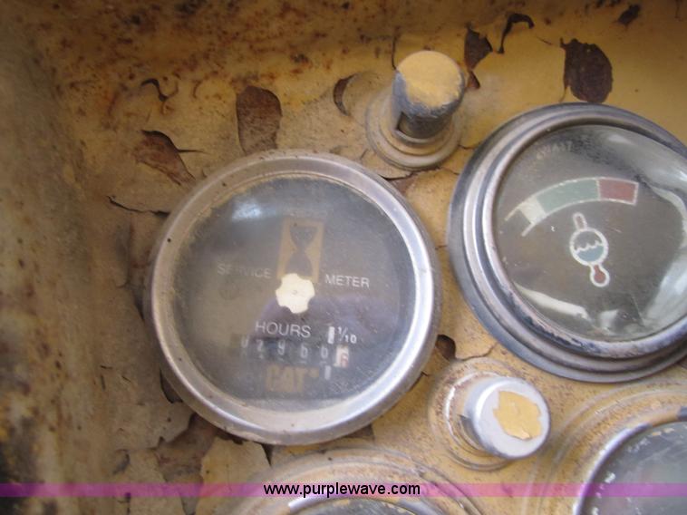 image for item 3175 1985 Caterpillar 120G motor grader