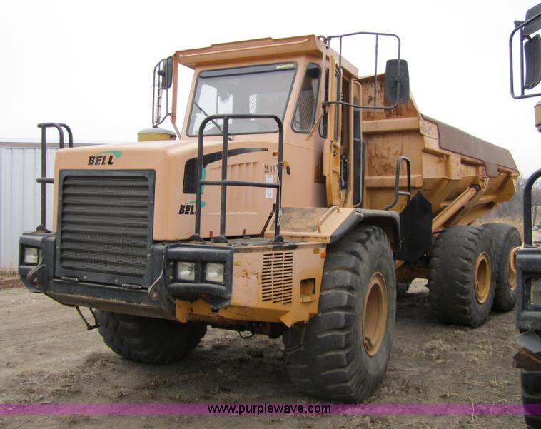 image for item 3176 1999 Bell B25C 6x6 articulating dump truck