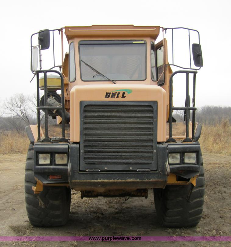 image for item 3176 1999 Bell B25C 6x6 articulating dump truck