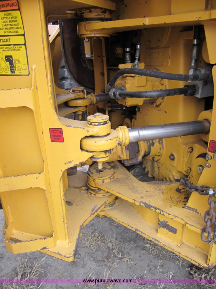 image for item 3176 1999 Bell B25C 6x6 articulating dump truck