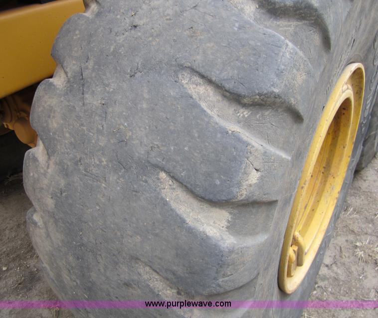 image for item 3176 1999 Bell B25C 6x6 articulating dump truck